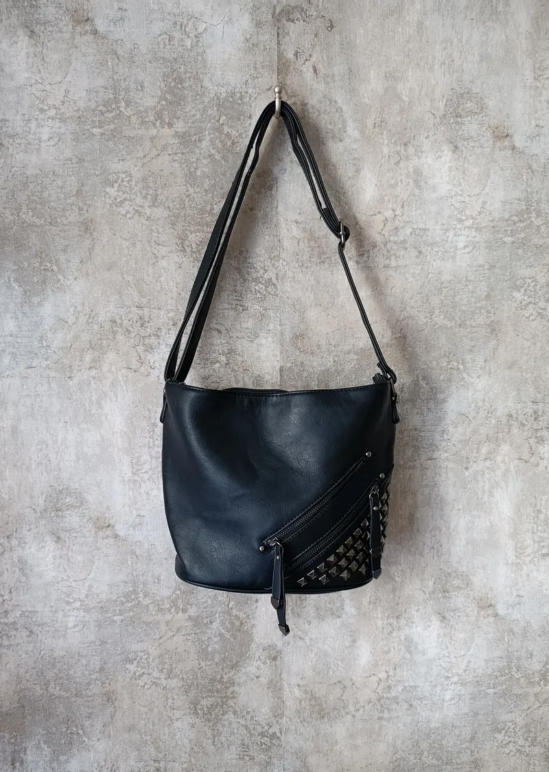 Crossbody se zipy